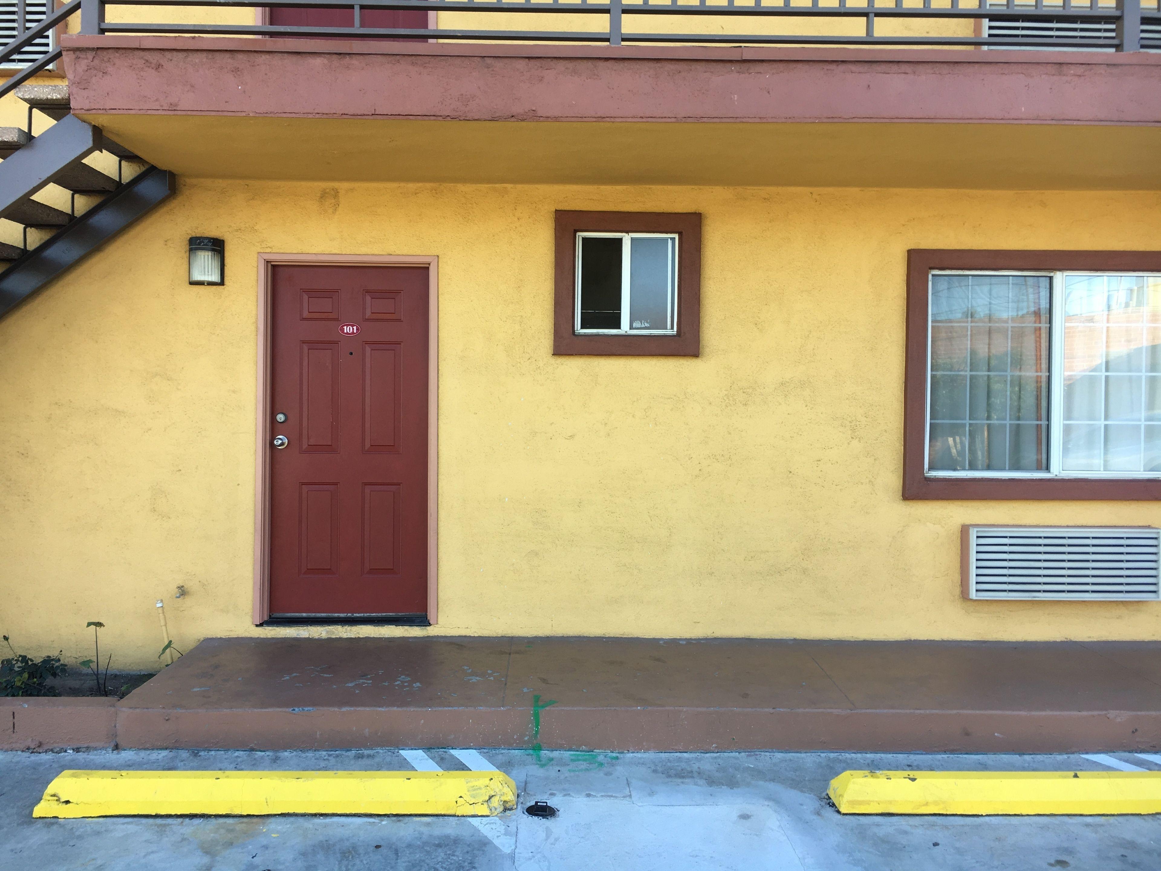 Satellite Motel, Los Angeles - Lax — Photos 1